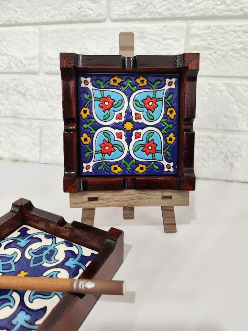 زیرسیگاری سنتی جنس کاشی و چوب