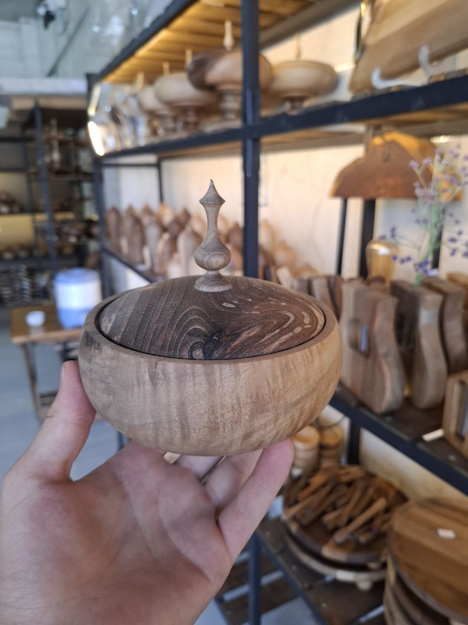 شهرچوب شکلات خوری چوب گردو ابعاد قطر۱۵ارتفاع بادسته۱۴cm